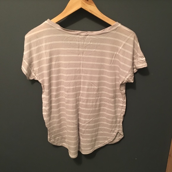 GAP Top - Picture 2 of 3